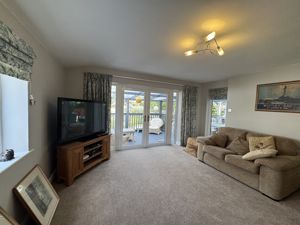 Sitting Room- click for photo gallery